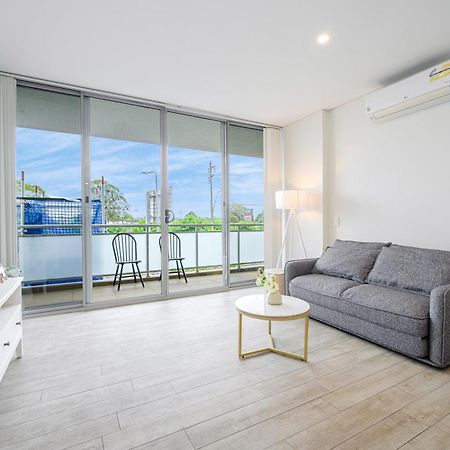 Liverpool Adorable 2Br Apt With Free Parking Warwick Farm Exteriér fotografie